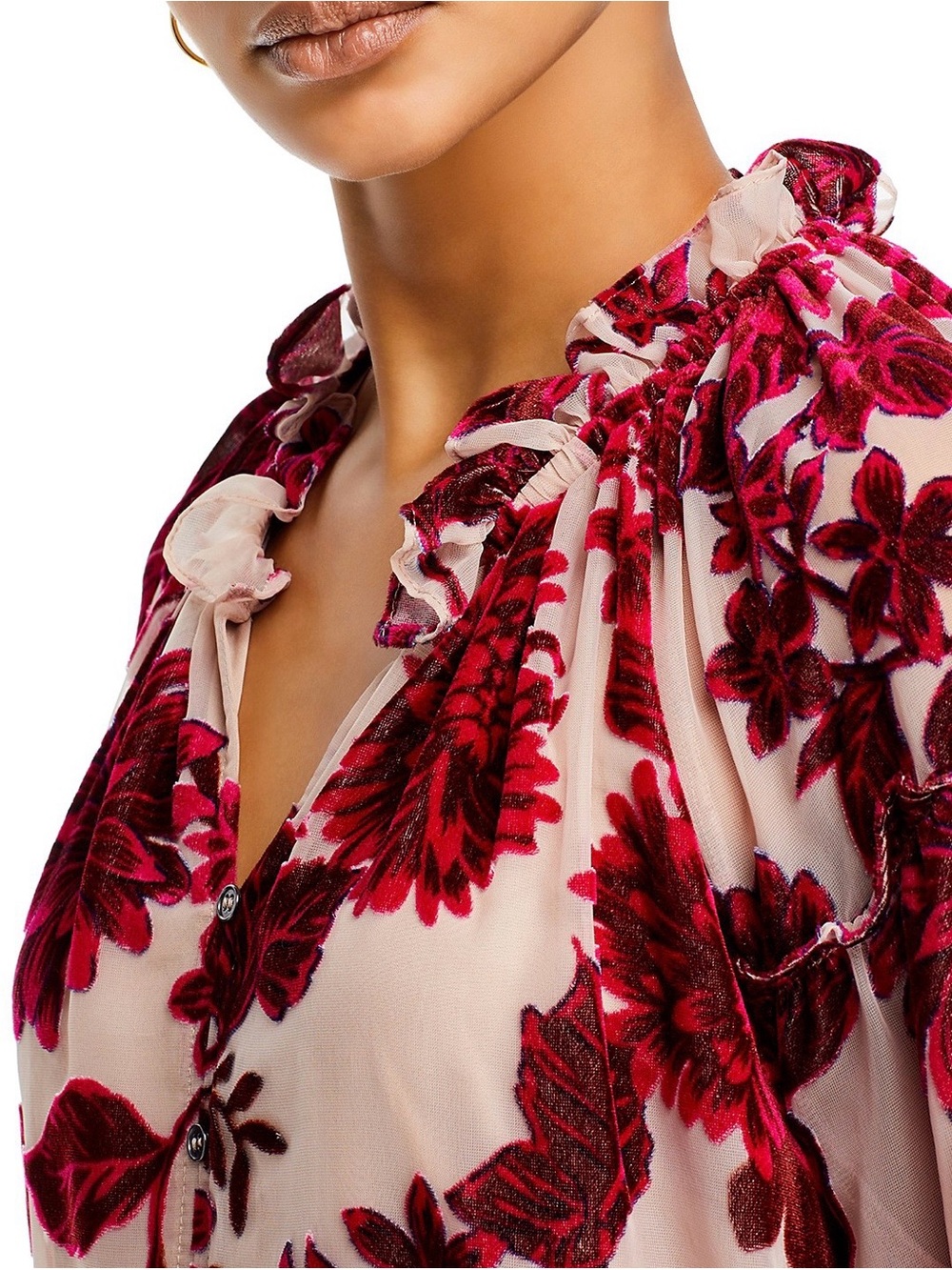 Bloomingdale’s Cupio Red Floral Burnout Ruffle Blouse on Cream size Large - Picture 5 of 16